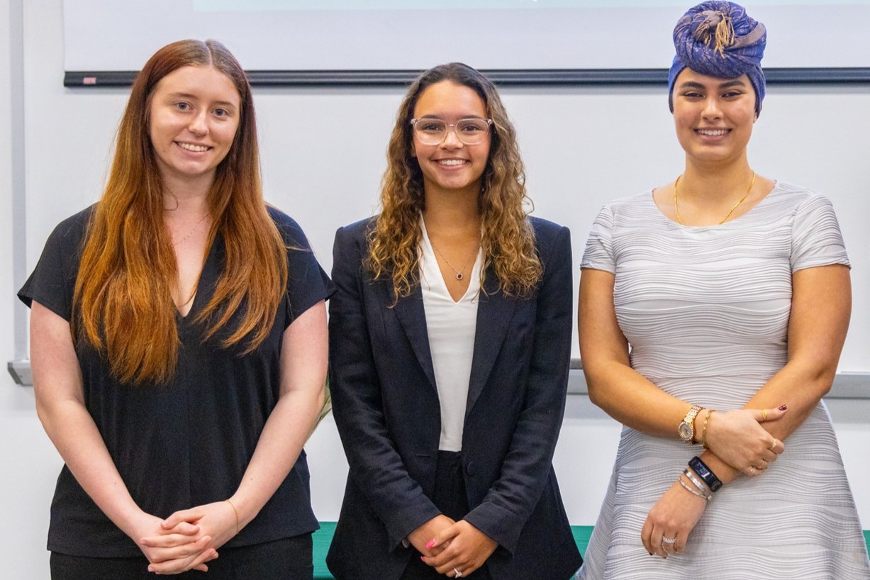 Read more about the article Religious Studies Students Honored for Outstanding Achievements